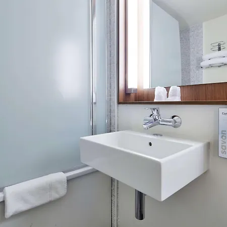 Hotel Campanile Nature - Ermont 3*