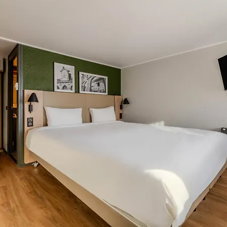 Campanile Nature - Ermont