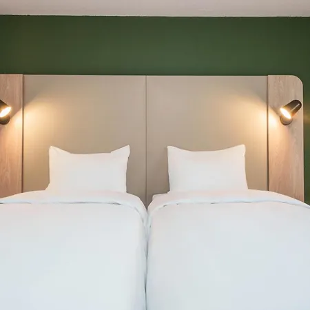 Campanile Nature - Ermont 3*