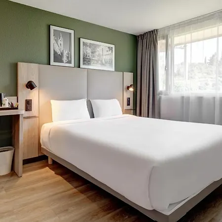 Campanile Nature - Sannois Ermont Hotel 3*