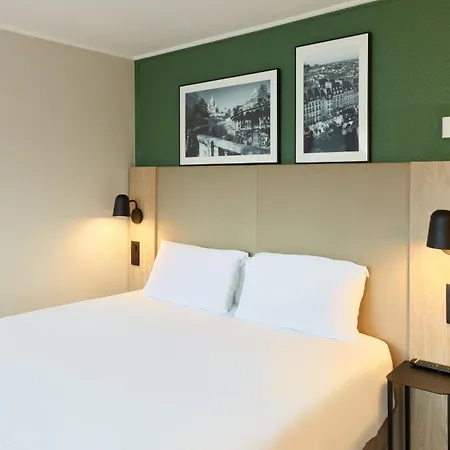 Campanile Nature - Ermont 3*
