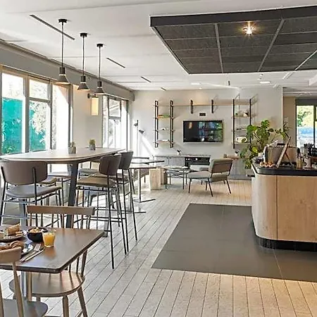 Campanile Nature - Ermont 酒店