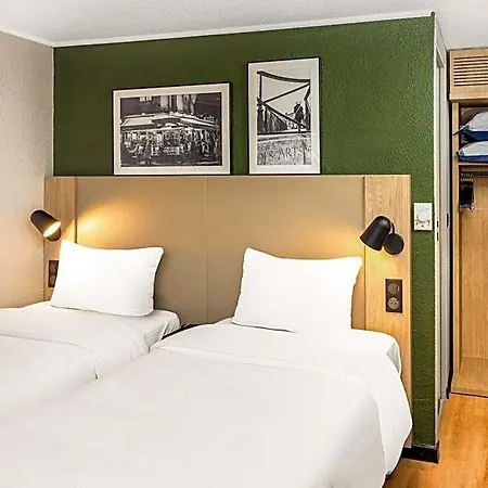 Campanile Nature - Ermont 3*