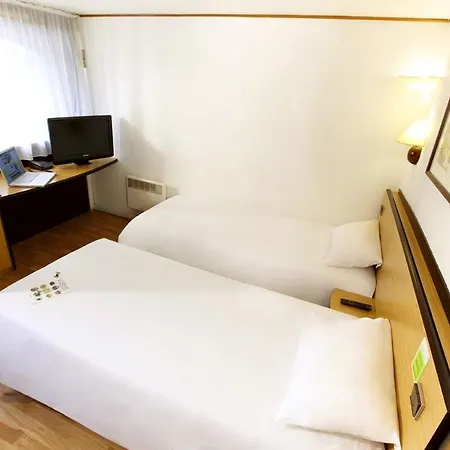 Campanile Nature - Ermont Отель 3*