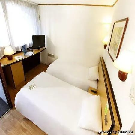 Kyriad - Ermont Hotel